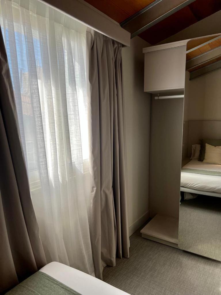 Vtz Hotel San Valero Saragosse Extérieur photo