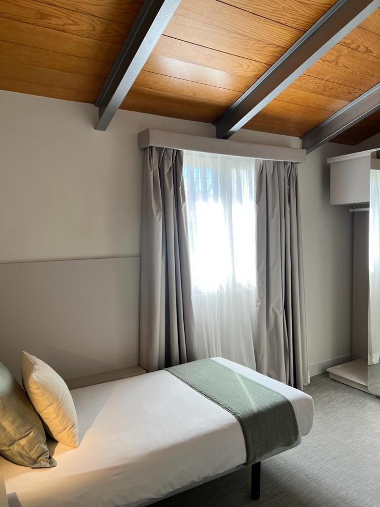 Vtz Hotel San Valero Saragosse Extérieur photo